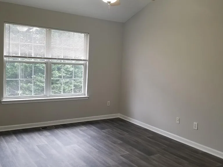 Stoneoak Cir — Photo 11