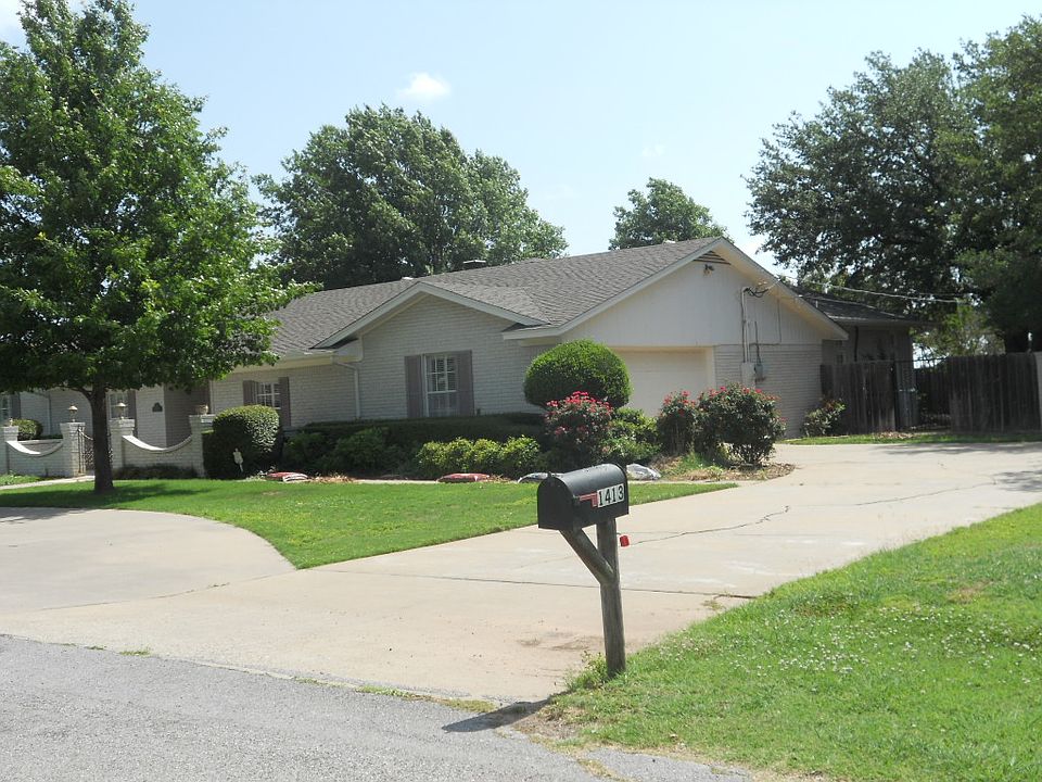 1st image of 1413 Hiawatha Ln