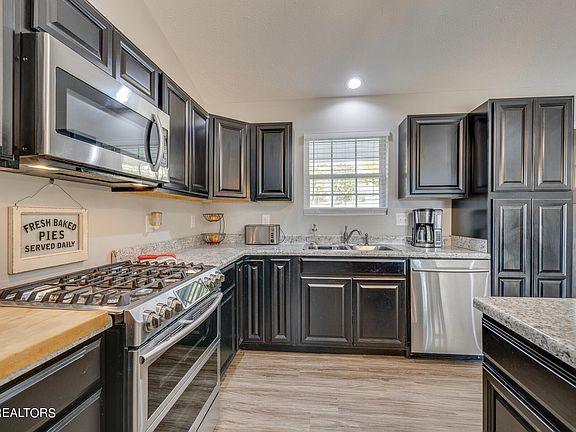 4th image of 1831 Big Buck Ln