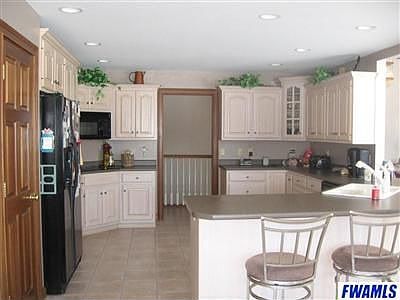 2nd image of 425 Golfway Dr
