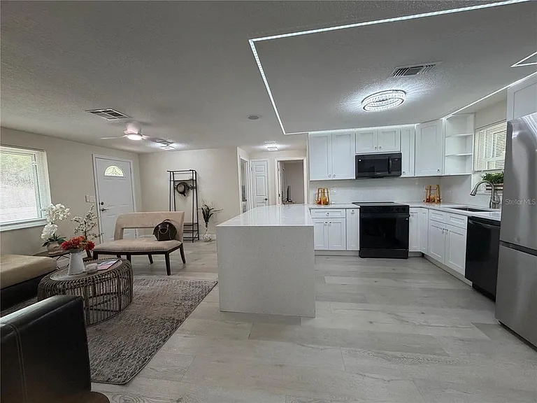 6338 Aberdeen Ave — Photo 5