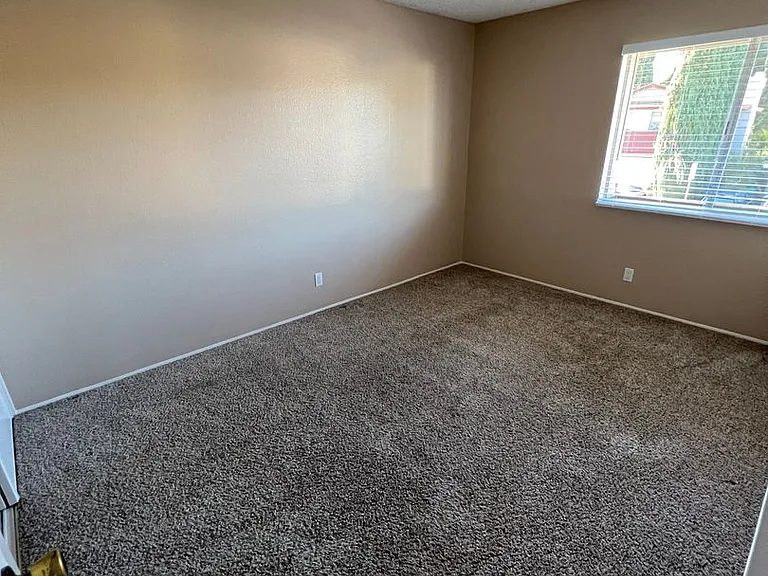 8081 Hillandale Dr — Photo 18