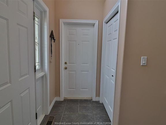 3rd image of 236 Gignac Cres