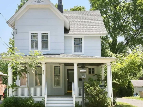 326 Maple Ave, Oradell, NJ 07649