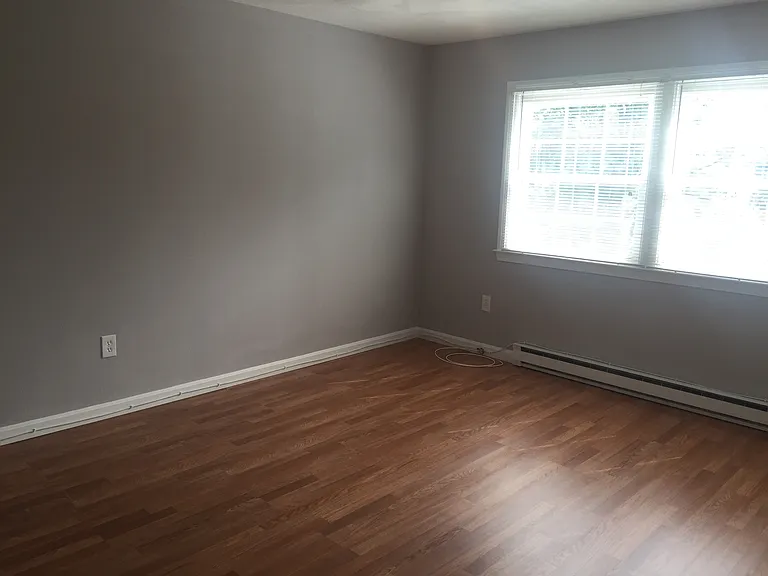 80 Locust Avenue — Photo 22