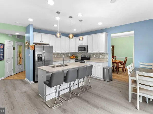 182 Sparkling Brook Rd, Ranson, WV 25438