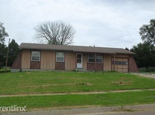 2506 SE Jefferson St, Topeka, KS 66605