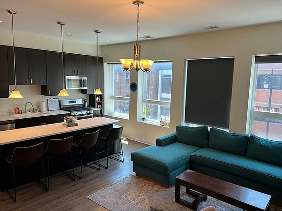 4th image of 1750 W North Ave #3