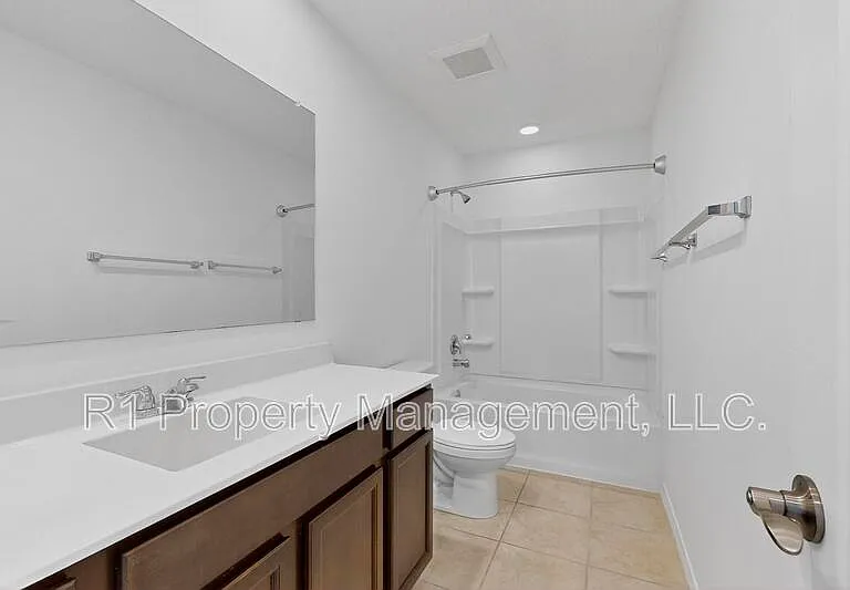 108 Hue St SW — Photo 75