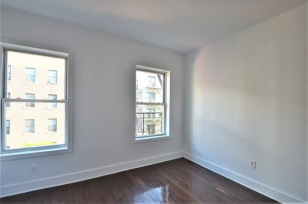 Rented by CITY SKYLINE REALTY INC | media 5