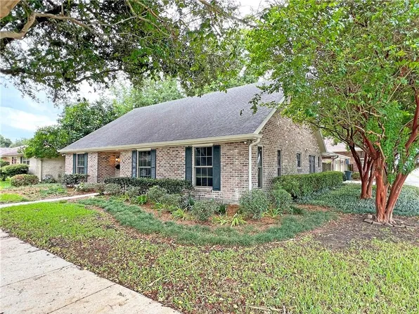 3548 Clifford Dr, Belle Chasse, LA 70002
