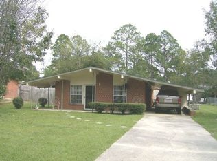 309 Nancy Ross Dr, Eufaula, AL 36027