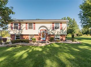 770 Northeast Dr, Irwin, PA 15642