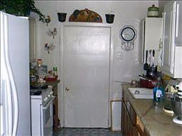 2nd image of 503 W Wildwood