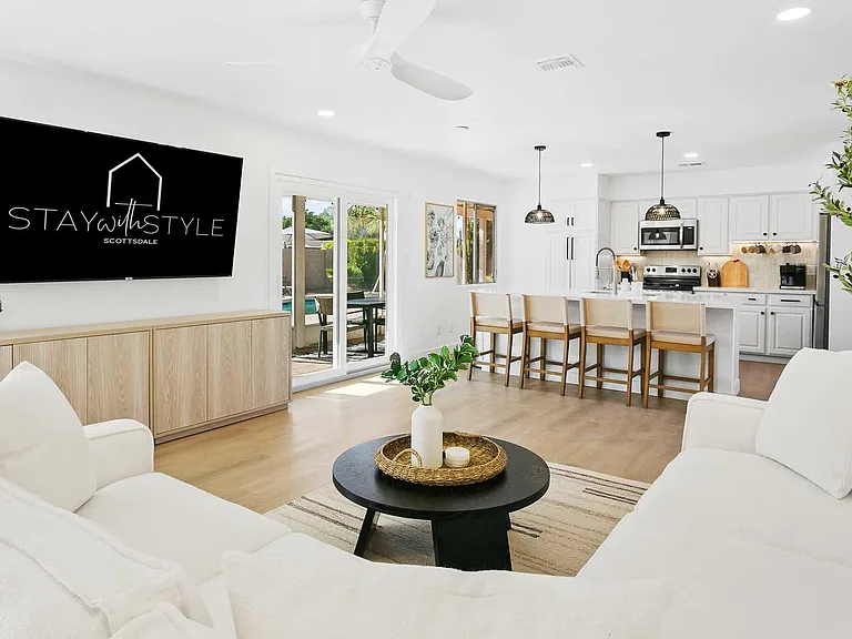 6411 E Presidio Rd — Photo 8