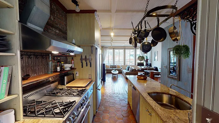 Rented by Compass | media 14