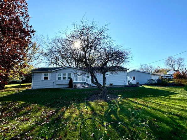 201 W South St, Malden, IL 61337