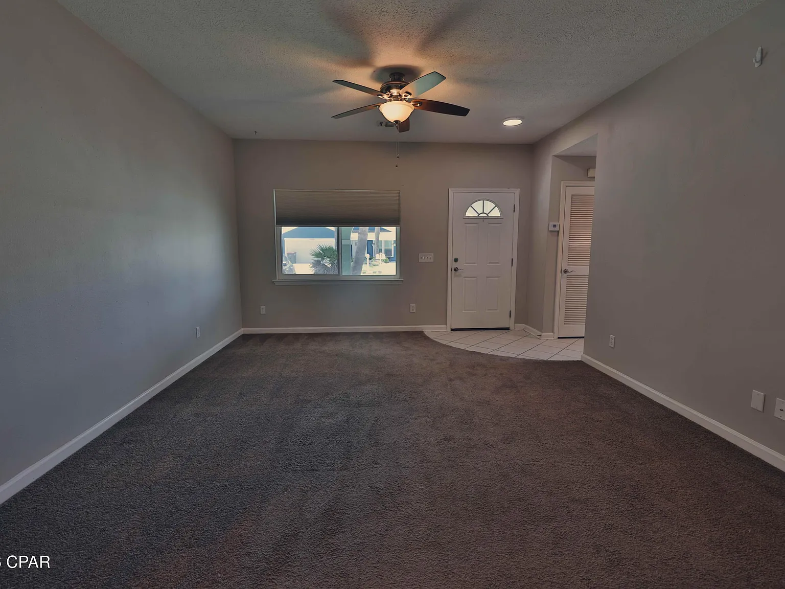 3 bed, 1400 sqft, $2,200 — Photo 2