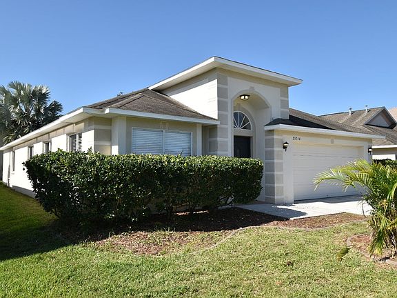 3rd image of 25744 Aldus Dr