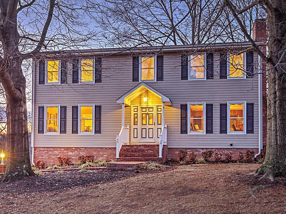 1st image of 8174 Waterfall Dr