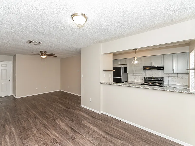 400 Rosewood apartments — Photo 4