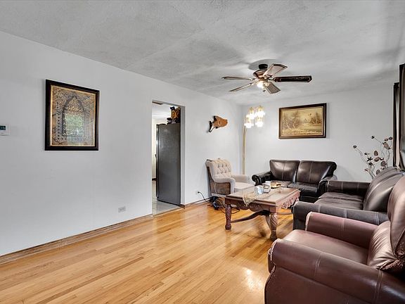 5th image of 8949 Olympic Dr