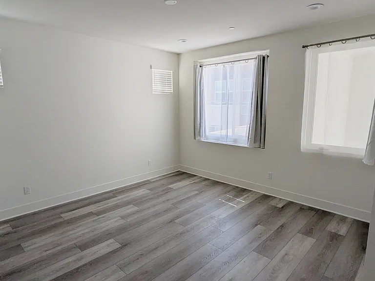 10632 Hud Ct — Photo 6