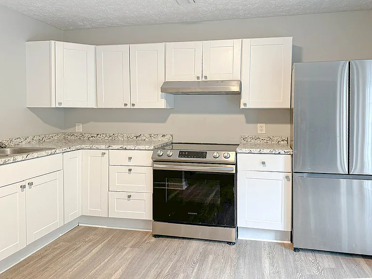 3307 Falls Creek Dr — Photo 16
