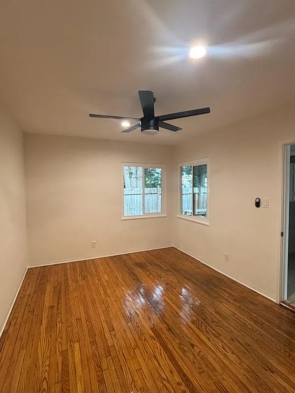 1 bed, 950 sqft, $2,250 — Photo 3