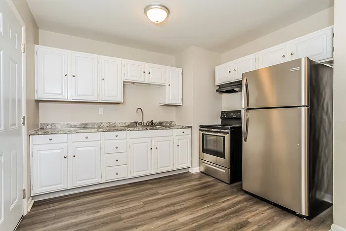 3 bed, 2.0 bath, 1372 sqft, $1,695 — Photo 4