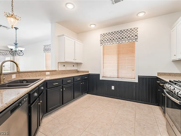 5389 Progresso St — Photo 12