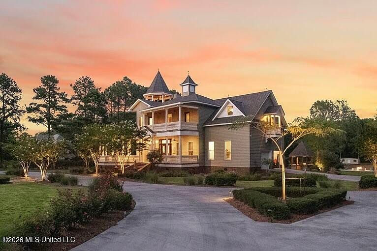 1st image of 122 Old Orchard Rd
