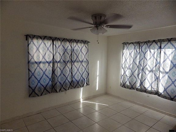 3rd image of 948 Hyacinth St