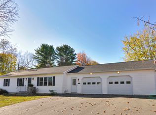 15 Carriage Ln, Hampden, ME 04444