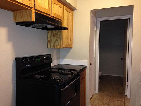 2nd image of 5520 Lewis Ct APT D