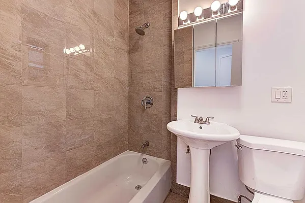 Rented by Bond New York | media 21