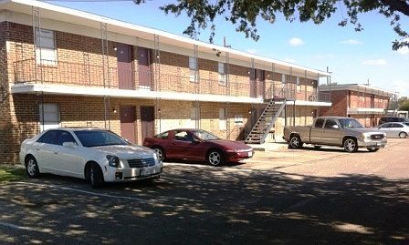 1st image of 1907 N 2nd St APT 2