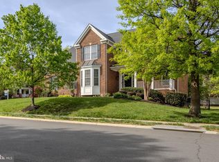 42883 Chatelain Cir, Ashburn, VA 20148