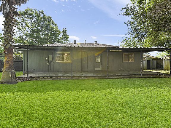 2nd image of 1002 Kensington Dr