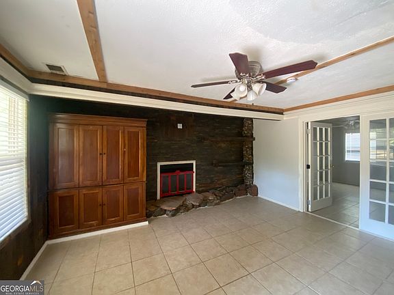 3rd image of 1256 Chambers Rd #4