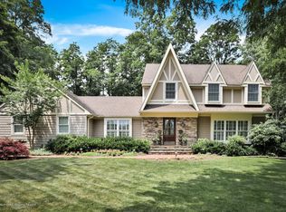 15 Knight Ln, Red Bank, NJ 07701