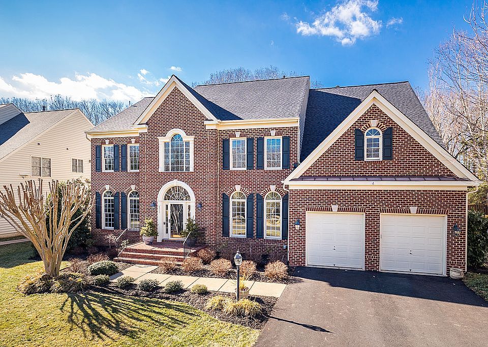 1st image of 4510 Arniel Pl