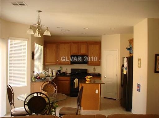 4th image of 124 Whitney Breeze Ave