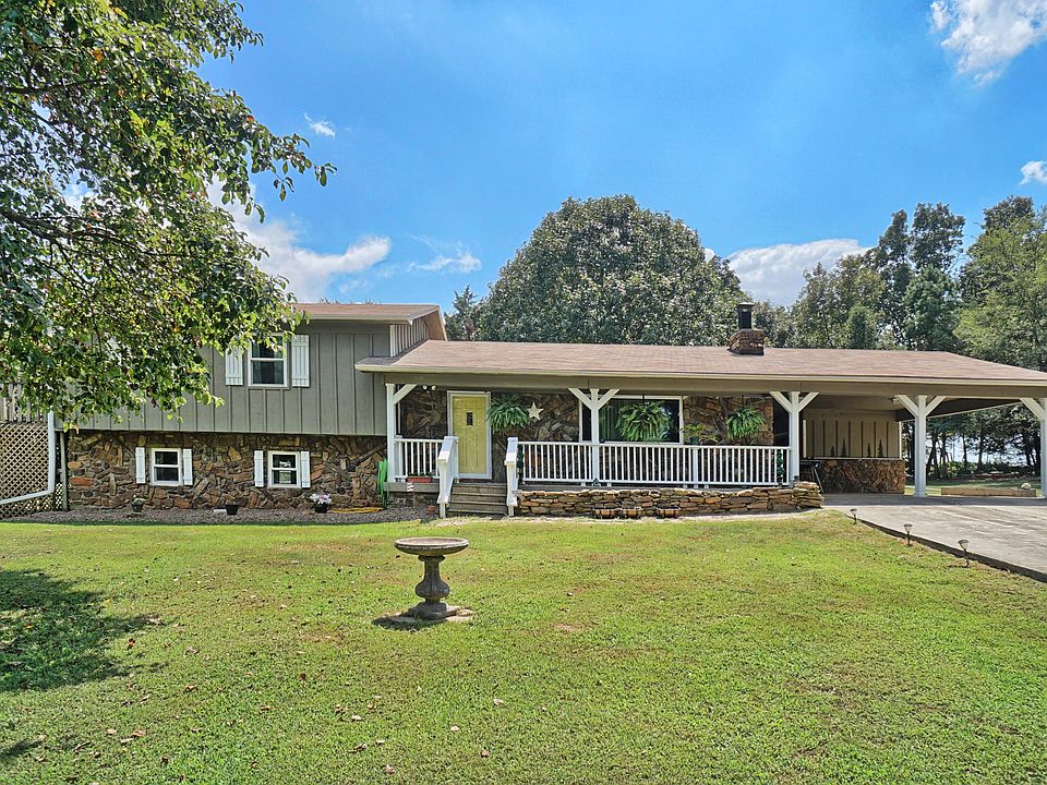 1st image of 750 N Sherman Cir