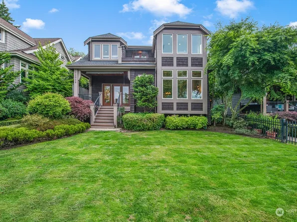 11026 101st Place NE, Kirkland, WA 98033