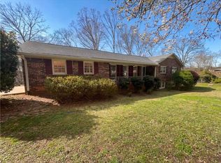 6439 Shore Dr, Douglasville, GA 30135