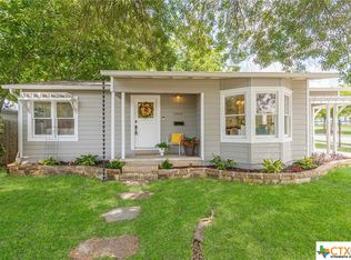 1065 Lee St, New Braunfels, TX 78130