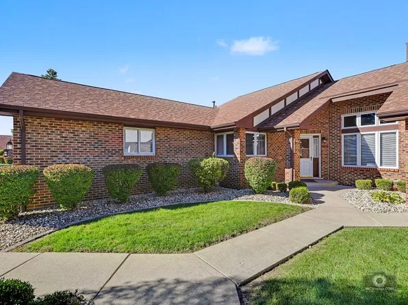 8911 Silverdale Dr #8911, Orland Park, IL 60462