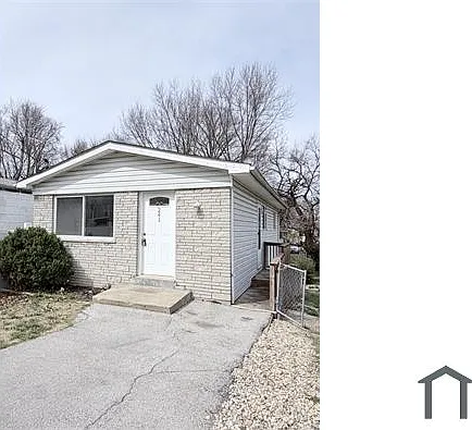 241 Flora Dr — Photo 1