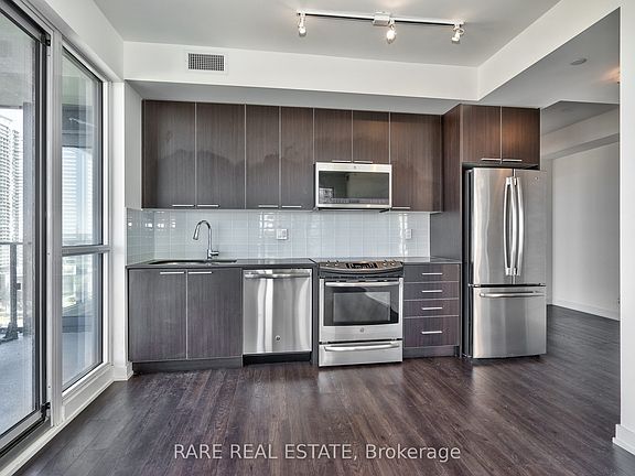 4th image of 10 Park Lawn Rd #1407